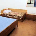 With Parking Space Kraj, Pasman - 696 * 特孔