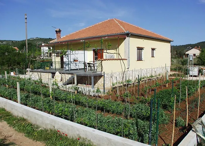 With Parking Space Kraj, Pasman - 696 아파트 *