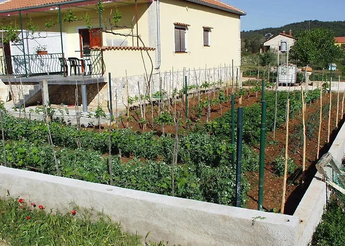 With Parking Space Kraj, Pasman - 696 아파트