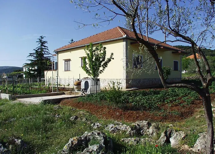 With Parking Space Kraj, Pasman - 696